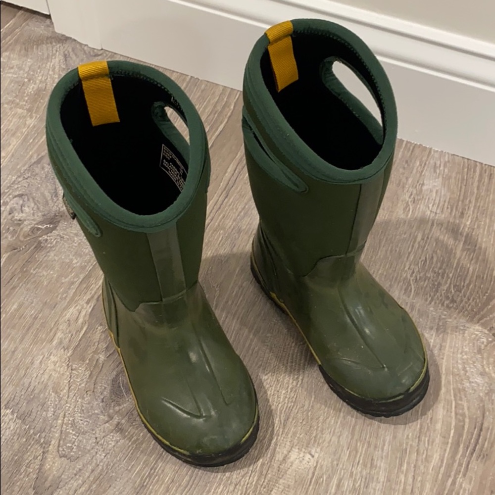 Bogs size youth 11